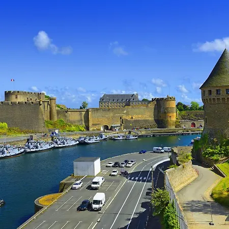 Ty Navarin - Bel Avec Apartmán Brest